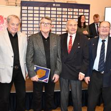 Jaromír Kourek, Jiří Skall senior coby nováček, Eduard Krützner senior a Václav Horáček všichni členové Síně slávy
